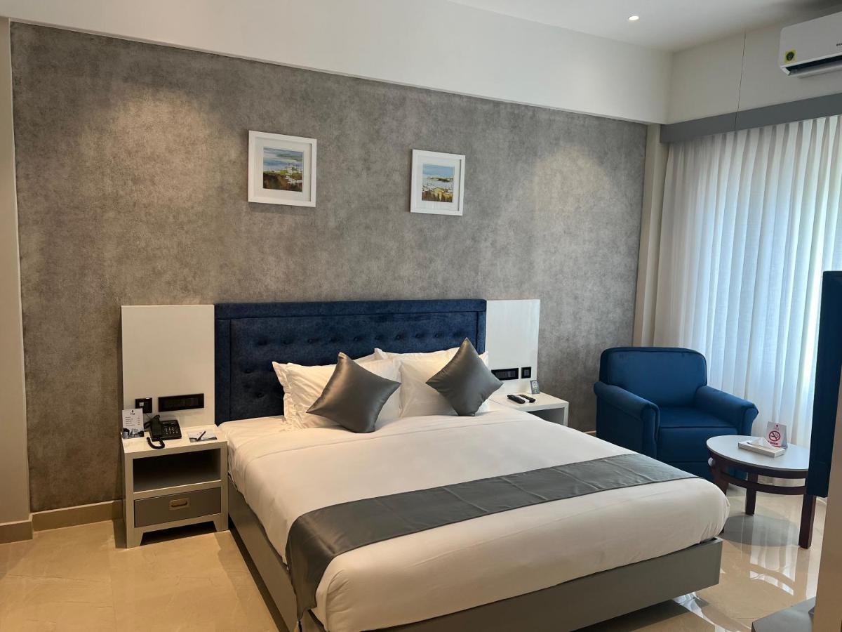 بلكاد The Gold Hotel المظهر الخارجي الصورة