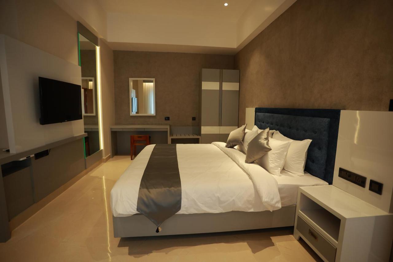 بلكاد The Gold Hotel المظهر الخارجي الصورة
